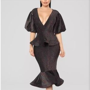 🔥NWOT stunning  black peplum dress